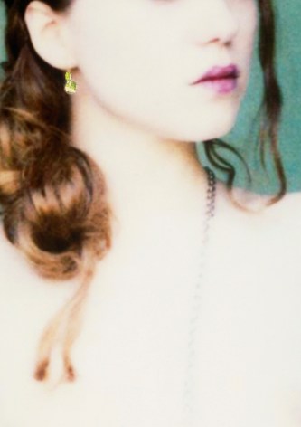 Détail1bis LéaSeydoux-SiteGalerieMCLisaRozePink